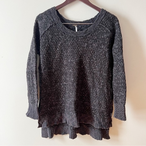 Free People Charcoal Gray Cotton/Wool Blend Pullover Sweater Size Medium - Picture 1 of 10